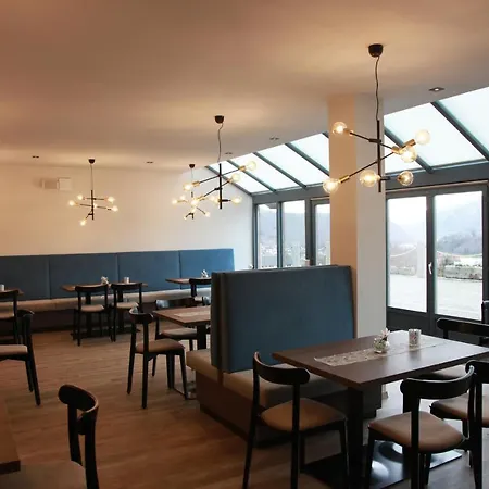 Hotel Donaublick 3*