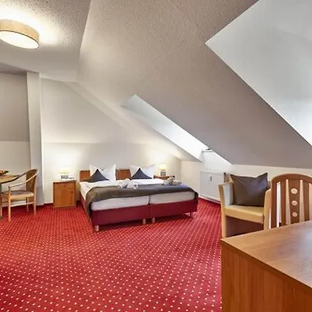 Hotell Donaublick 3*